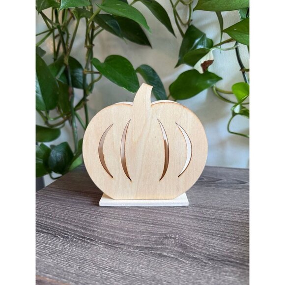 Wooden Pumpkin Halloween autumn decor - Picture 1 of 11